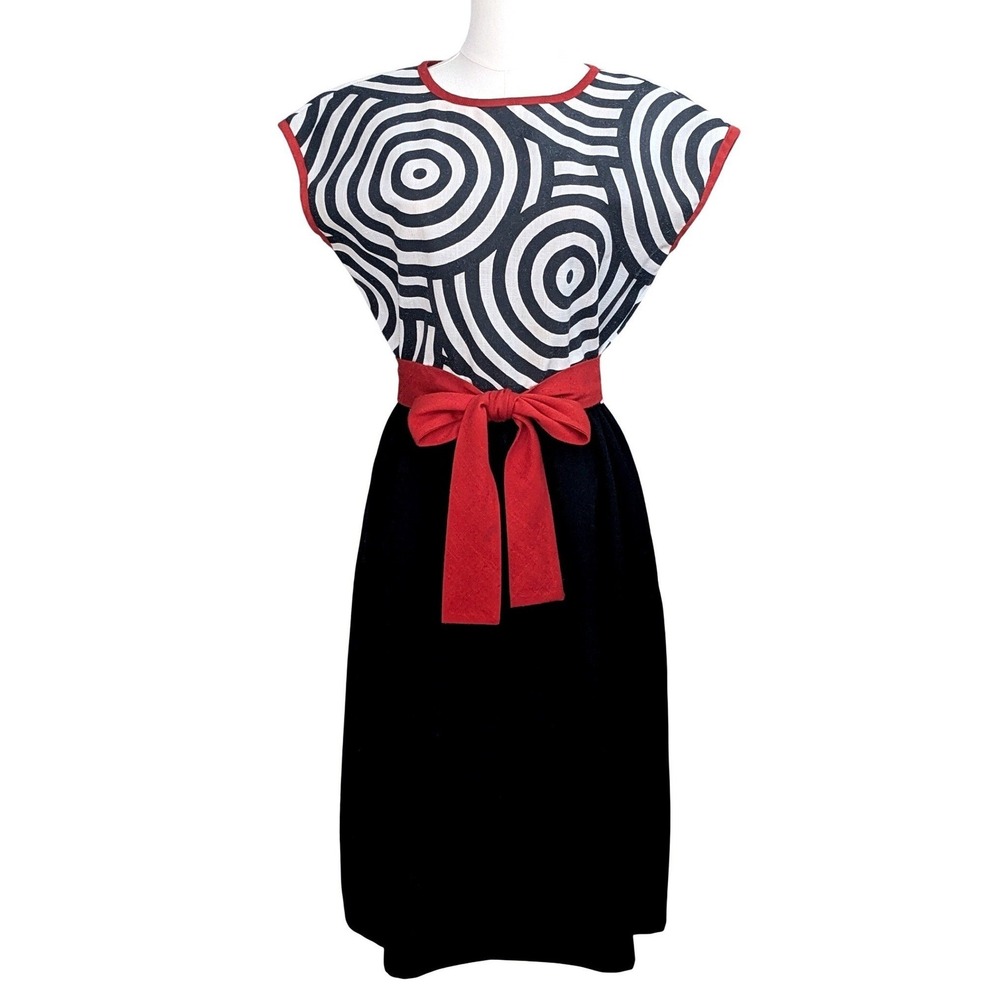 Vintage Alfred Shaheen Op Art Black and‎ White Geometric Print Sundress Pockets